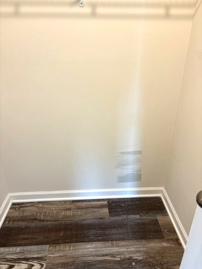 Building Photo - FIRST MONTH FREE - Bright 3BR 2.5BA Home w/ Full Appliance Kitchen • Garage Parking in Mooresville