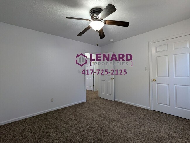 Building Photo - 3 Bedroom Home!