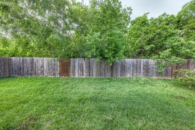 Building Photo - 5402 Ringneck Glen Dr
