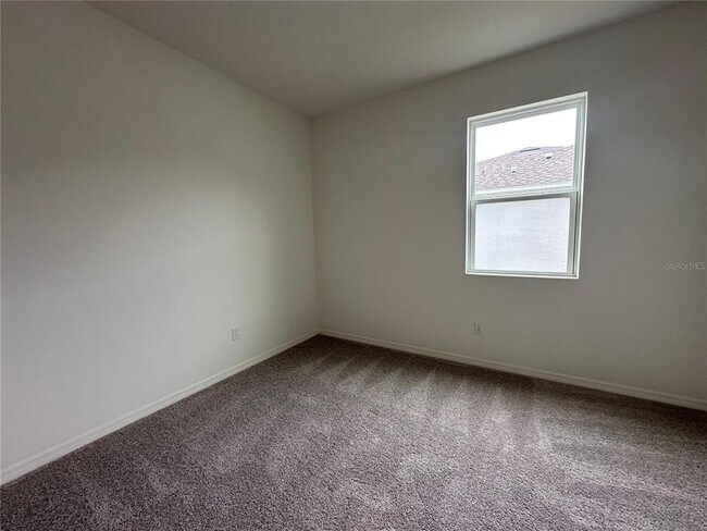 Building Photo - 37411 Roanoke River Wy