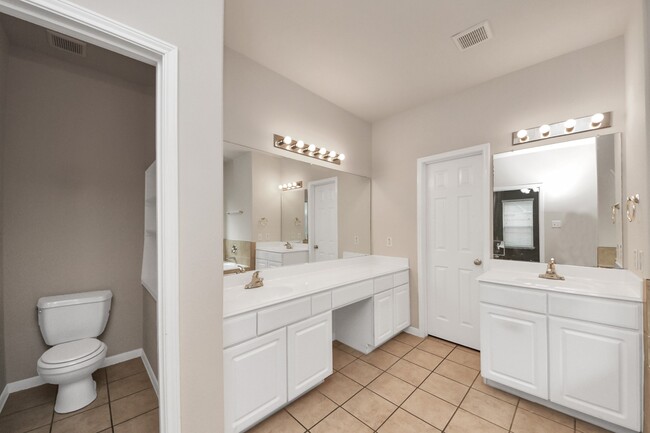 Building Photo - 24523 Red Bluff Tr