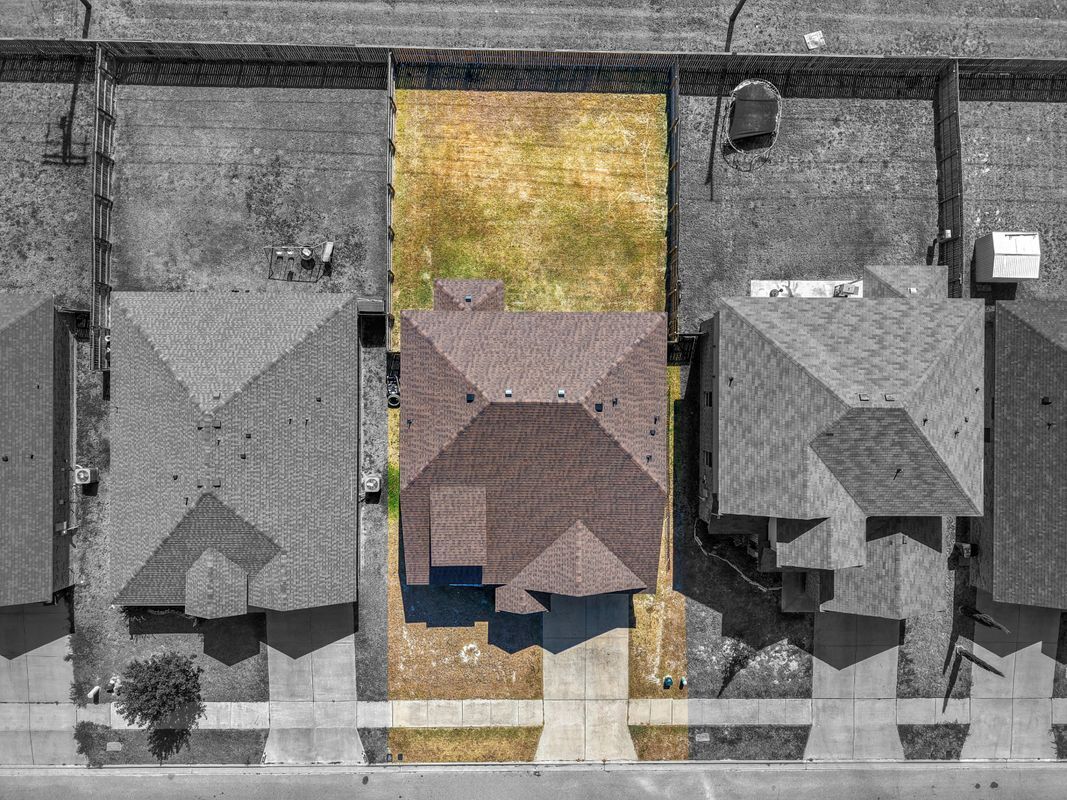 Building Photo - 1602 Gigante Dr
