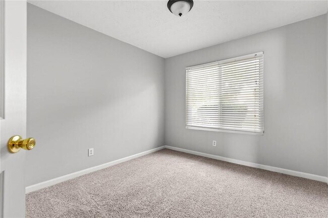 Building Photo - 2979 Sentinel Cir