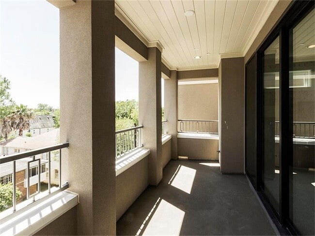 Building Photo - 1208 Bartlett St