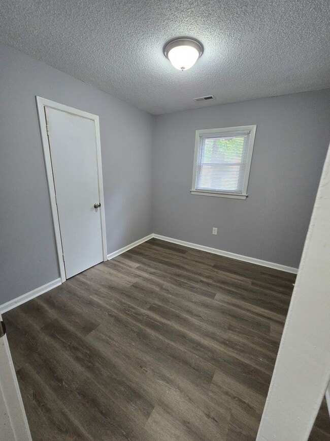 Building Photo - Such a perfect home!
