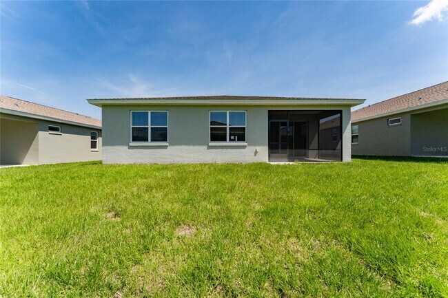 Building Photo - 7552 SW 56th Pl