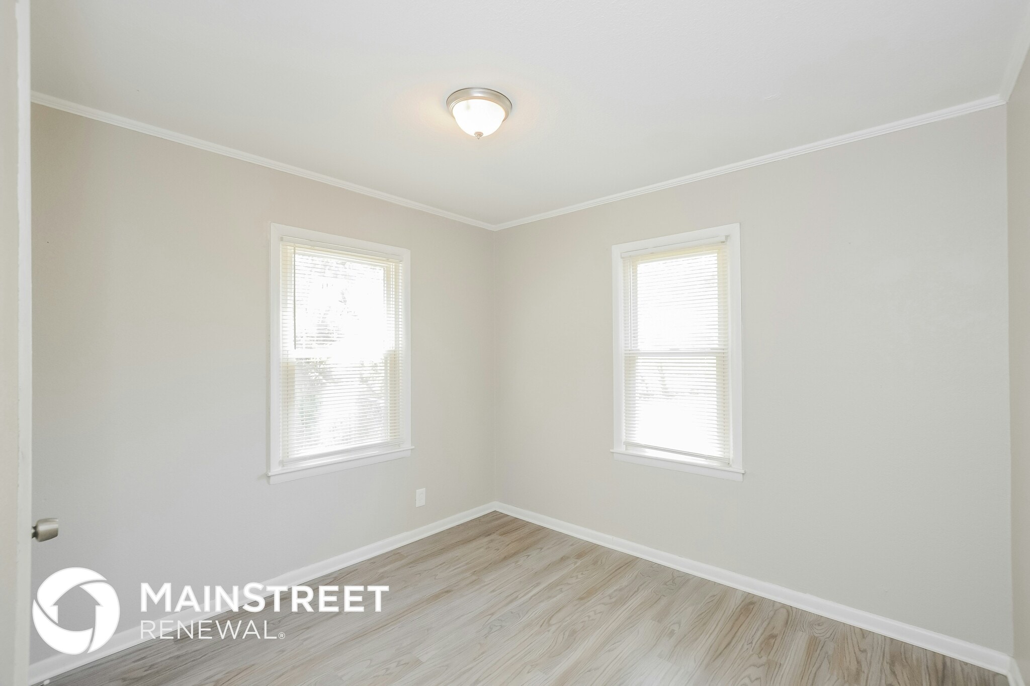 Building Photo - 10306 Oakland Ave