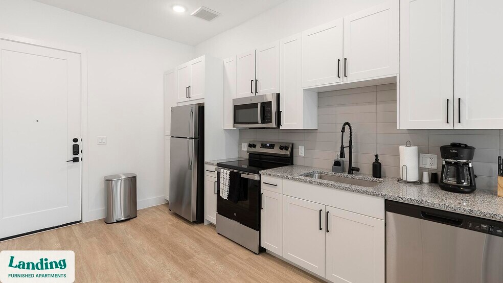 Building Photo - 650 E Sycamore St