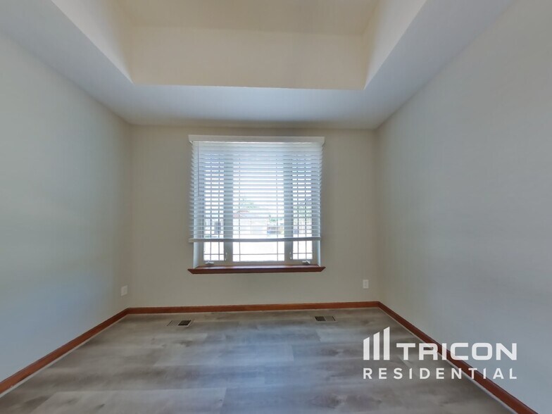 Building Photo - 318 Brophy Ct