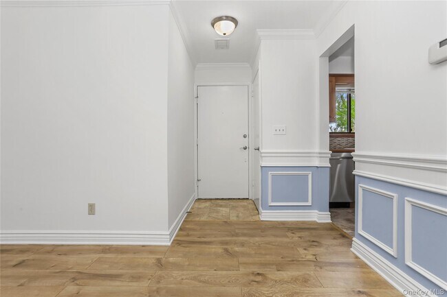 Building Photo - 21 Scenic Vw