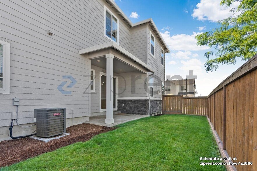 Building Photo - 6699 SW Brisband St