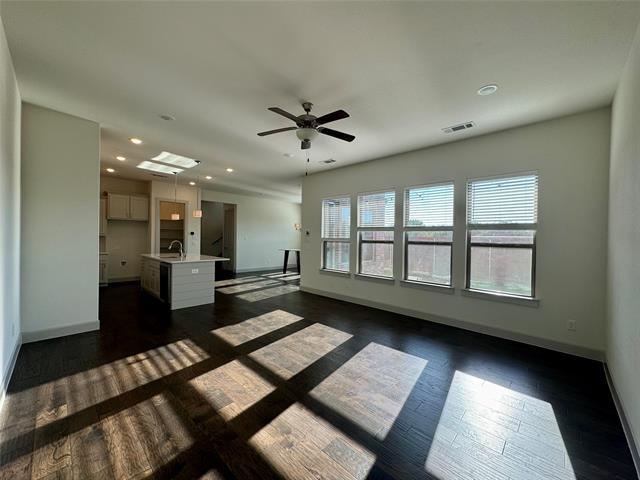 Building Photo - 1066 Fullerton Dr