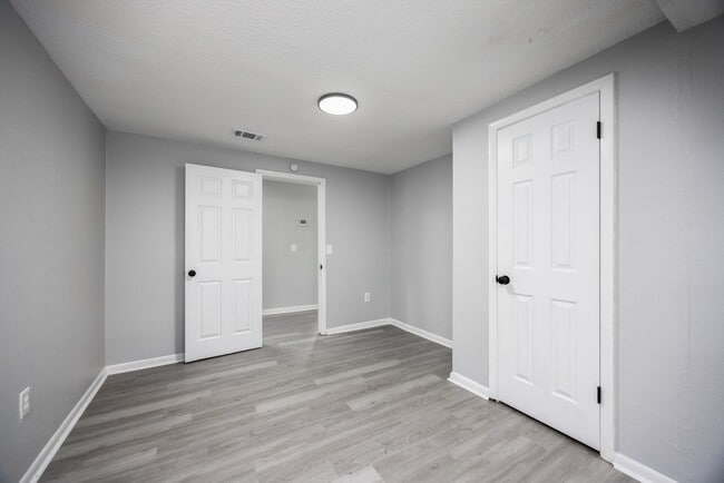 Building Photo - ? Fully Renovated 3-Bedroom Home in Starke...