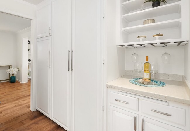 Building Photo - 18811 SE 42nd St