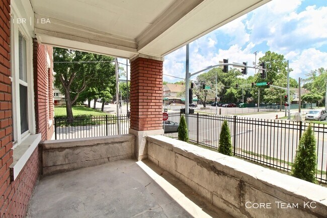 Building Photo - Fully Renovated 1 Bedroom in Union Hill