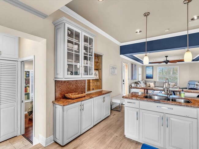 Building Photo - 436 38th St