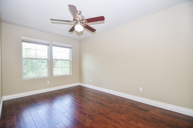Building Photo - 16843 Mammoth Springs Dr