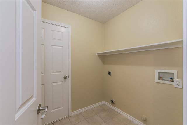 Building Photo - 734 Parkford Ln