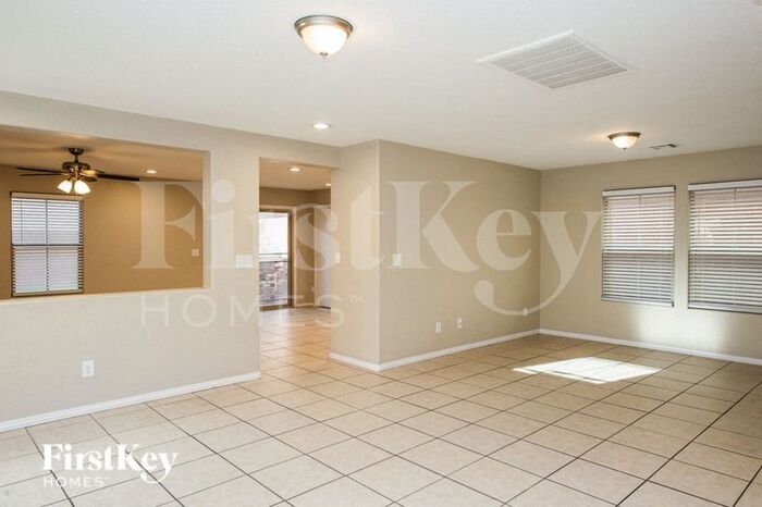 Building Photo - 10833 Beach House Ave