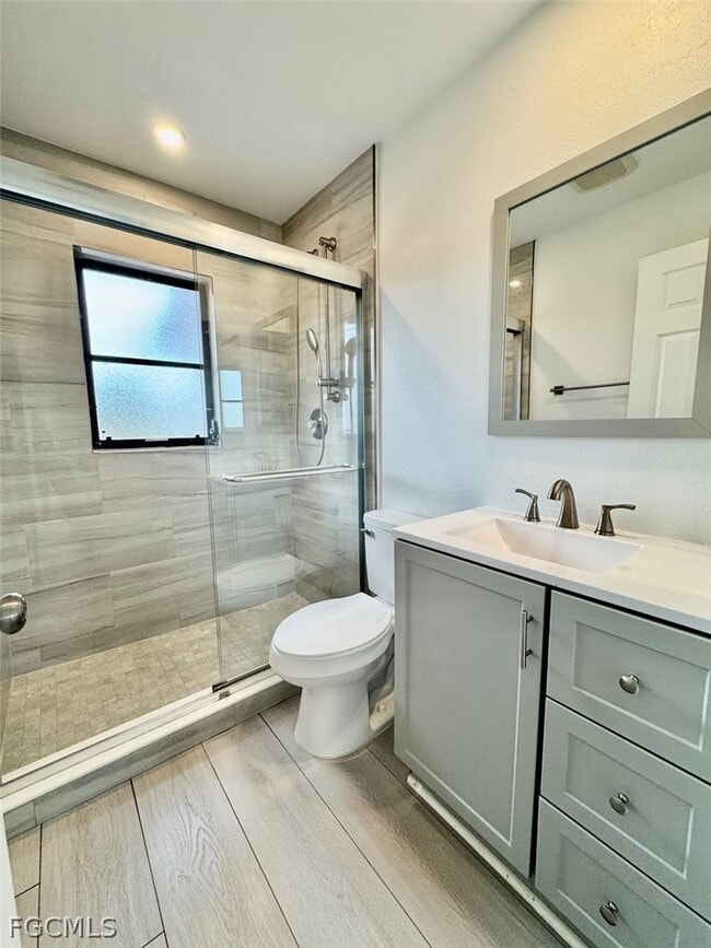 Building Photo - 2013 NE 4th Ter