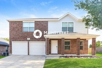 Building Photo - 4 Bedroom Pet-Friendly Home in Glenn Heigh...