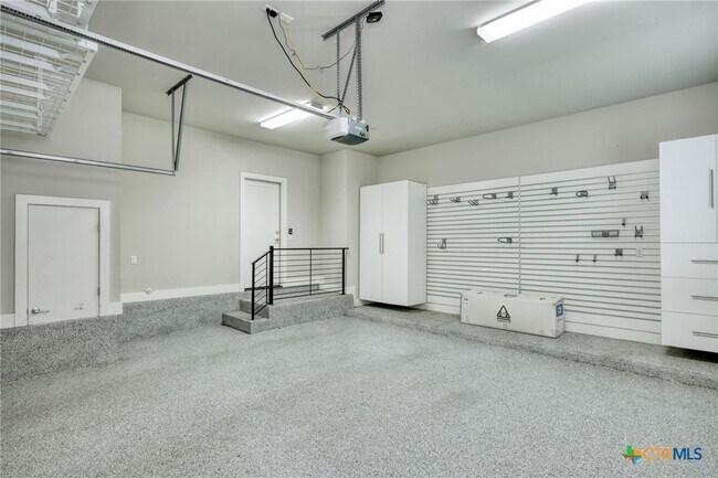 Building Photo - 15500 Enid Dr