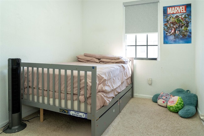 Building Photo - 1176 SW 7th Ct