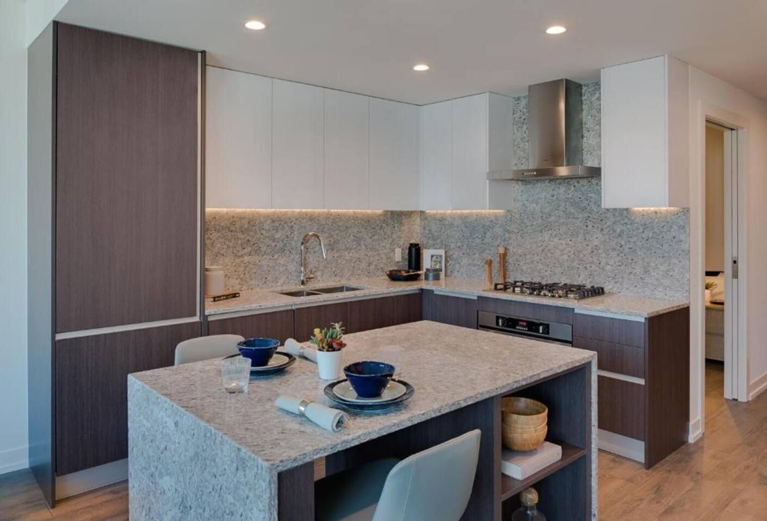 Building Photo - 1131 N Wells St