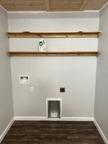 Building Photo - 605 N 12th St