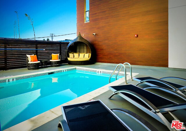 Building Photo - 4140 Glencoe Ave