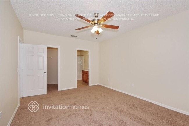 Building Photo - 627 Koala Ct