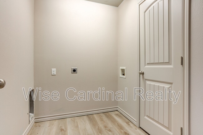 Building Photo - 17815 Private Rd 2160