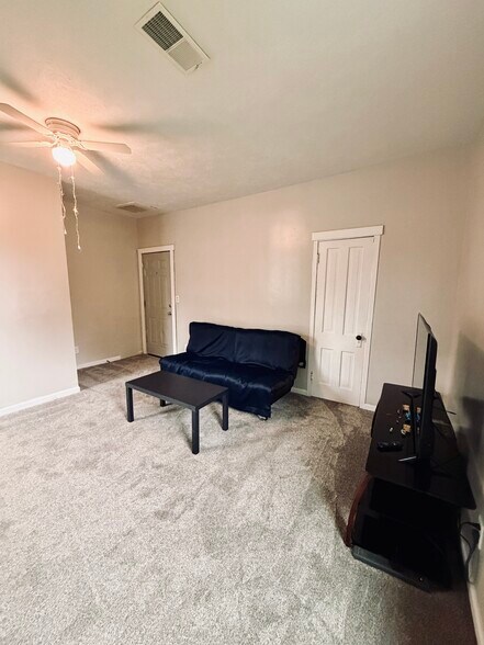 Building Photo - 2515 S St