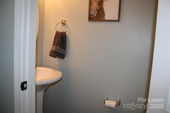 Building Photo - 9446 Cadman Ct