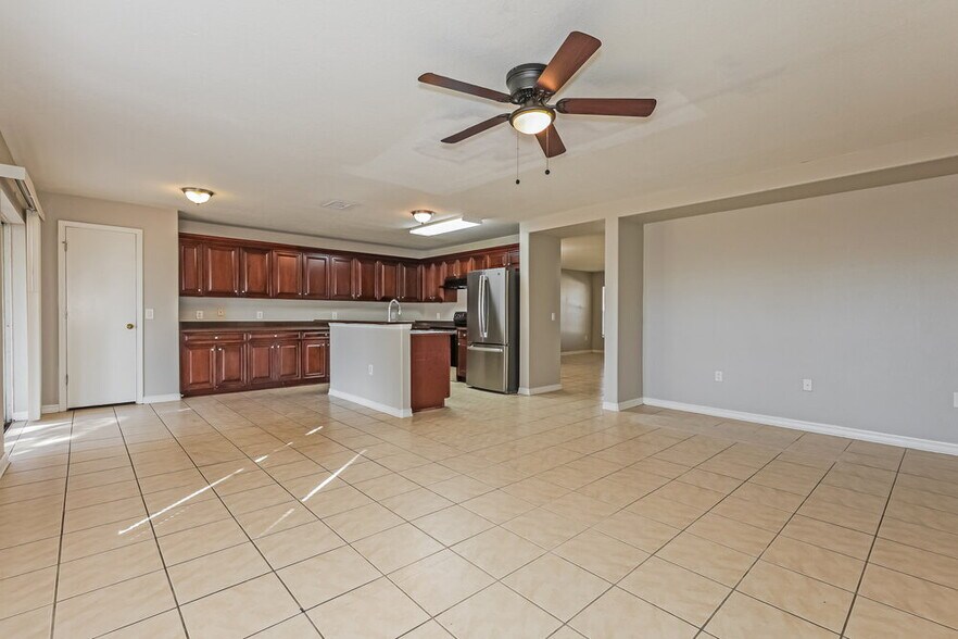 Building Photo - 7348 Hunters Greene Cir