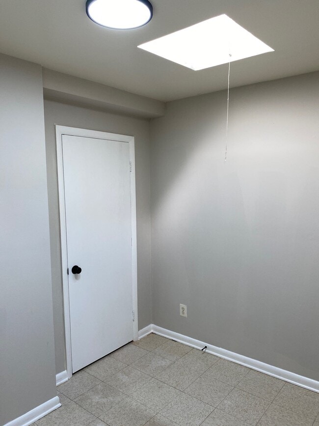 Building Photo - 1716 Riggs Ave