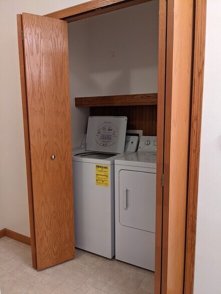 Main floor laundry - 705 Taylor St