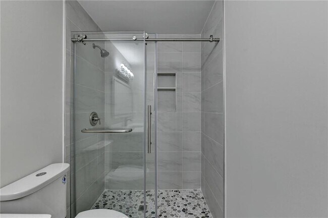 Building Photo - 340 Waddington Trail