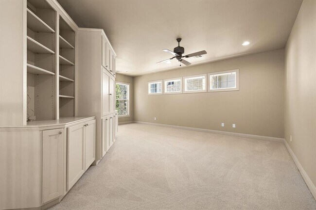 Building Photo - 3508 Red River St