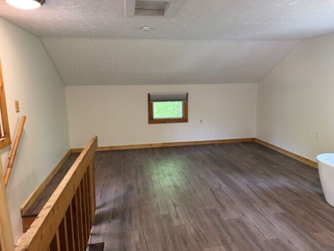 Building Photo - Available May 11th , 2026