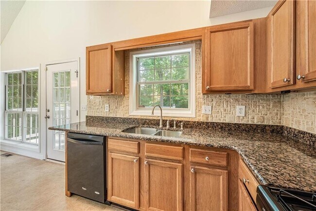 Building Photo - 5137 Allison Way NE