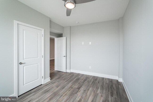 Building Photo - 1607 Catharine St