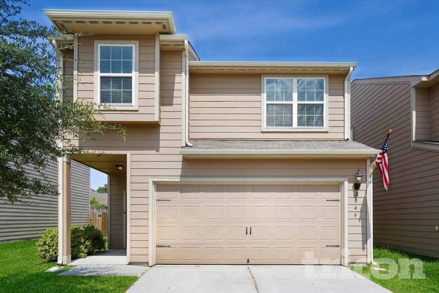 Primary Photo - 2046 Sweet Lilac Dr