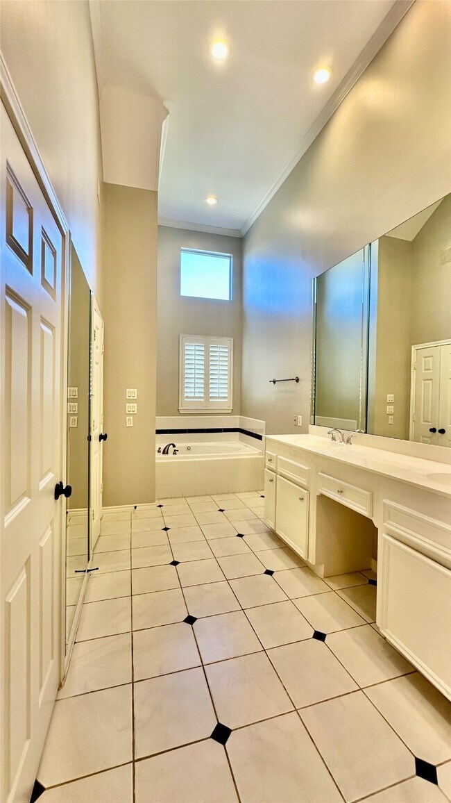 Building Photo - 4303 Childress St