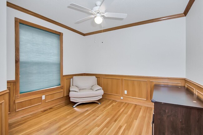 Building Photo - 4 Bedroom Home For Rent In Forest Heights