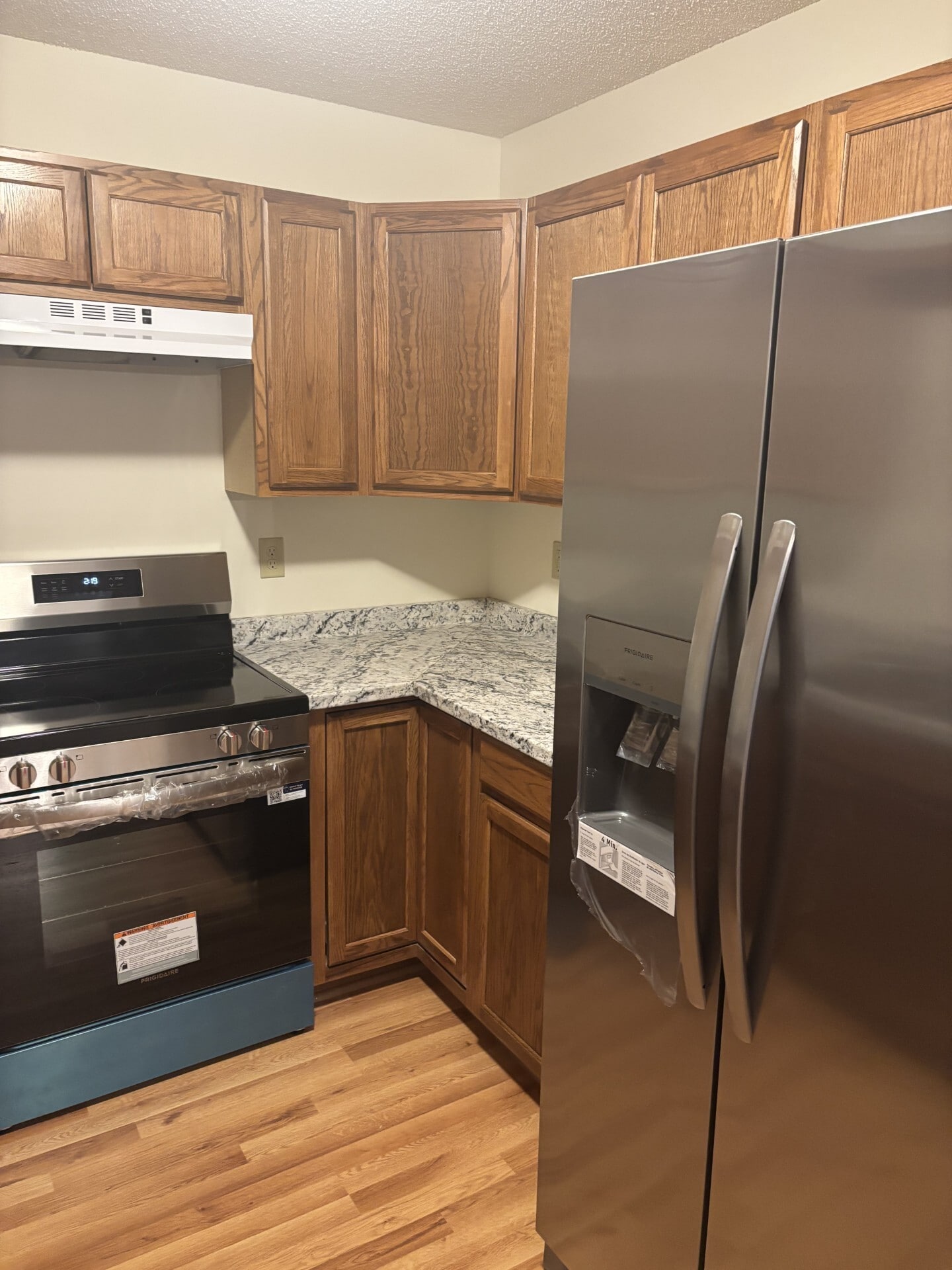 Building Photo - 10317 W Delano Ave