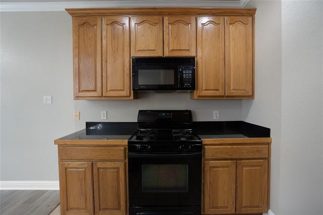 Building Photo - 613 Jamboree Way