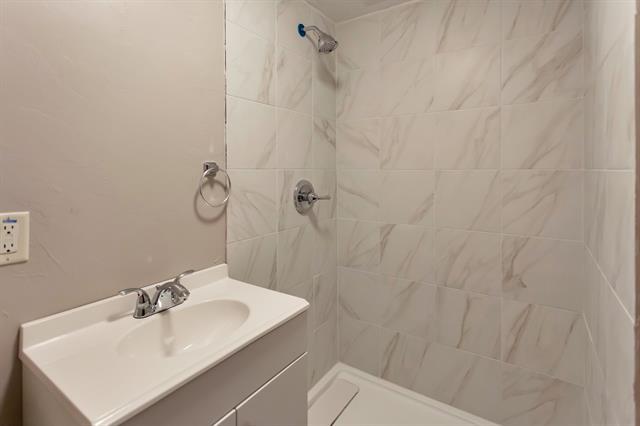 Building Photo - 2038 Evergreen St