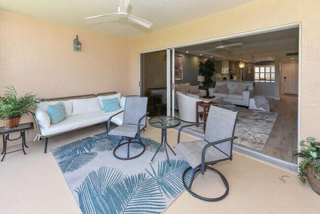 Building Photo - 275 Palm Ave