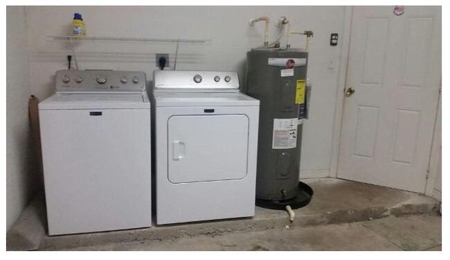 New Washer and Dryer in unit - 8248 Pacific Beach Dr